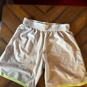 Nike pro rep men’s shorts white with neon trim
